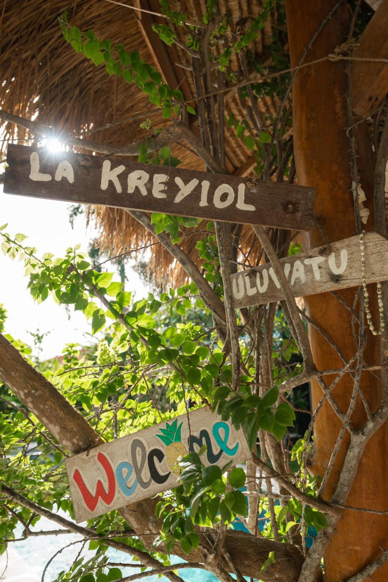 Bed and Breakfast La Kreyiol Uluwatu Zewnętrze zdjęcie