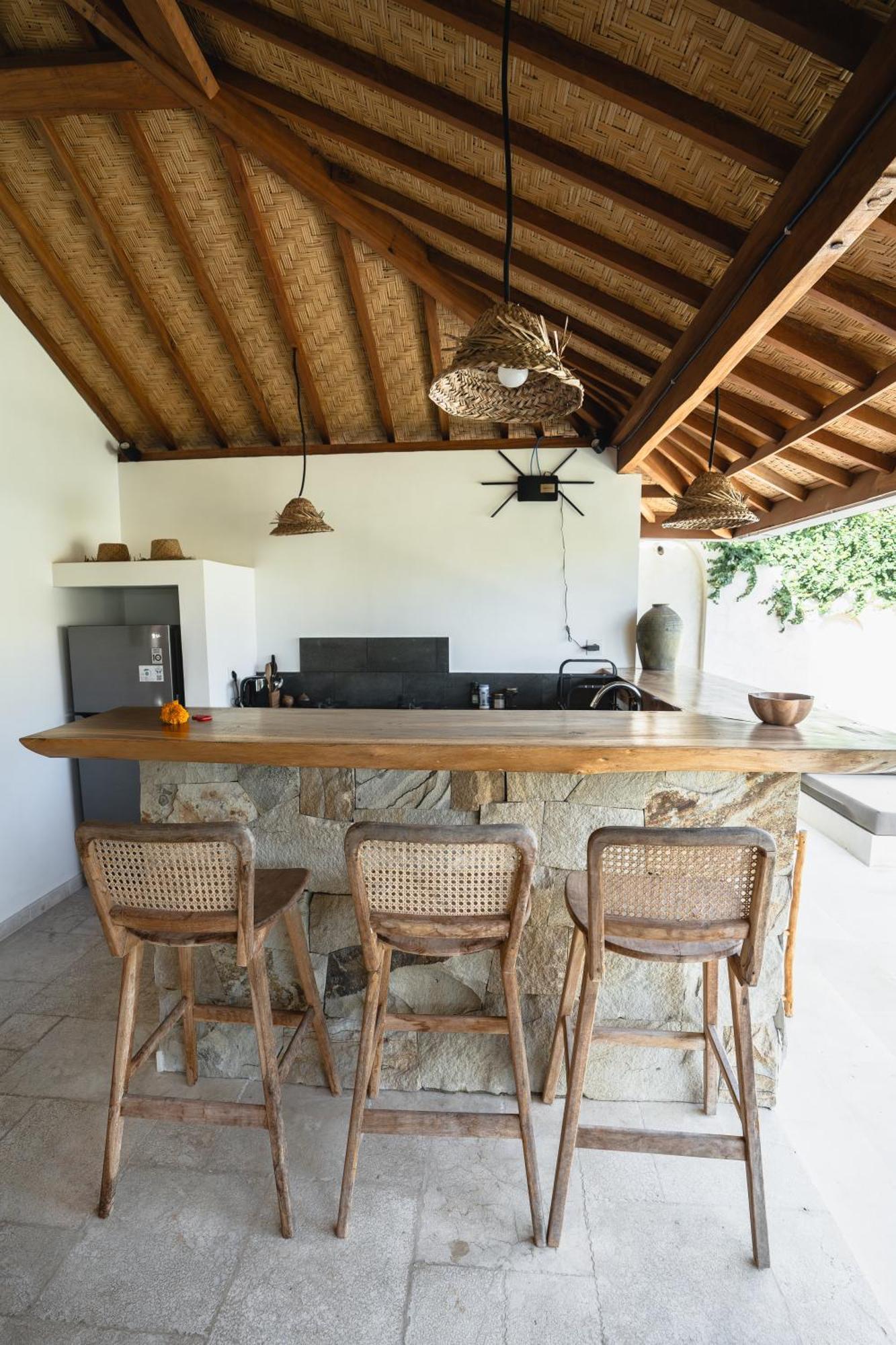 Bed and Breakfast La Kreyiol Uluwatu Zewnętrze zdjęcie