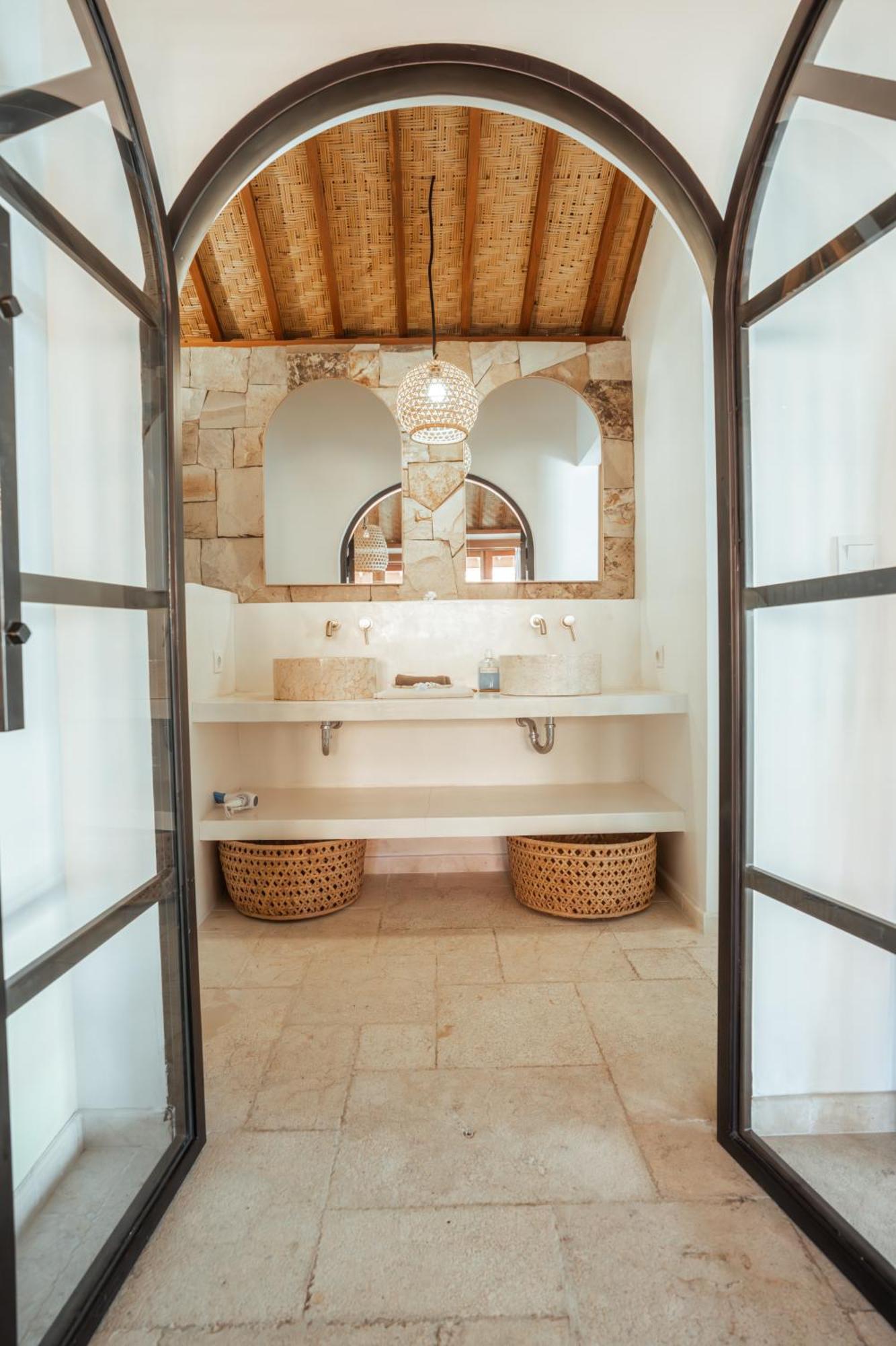 Bed and Breakfast La Kreyiol Uluwatu Zewnętrze zdjęcie